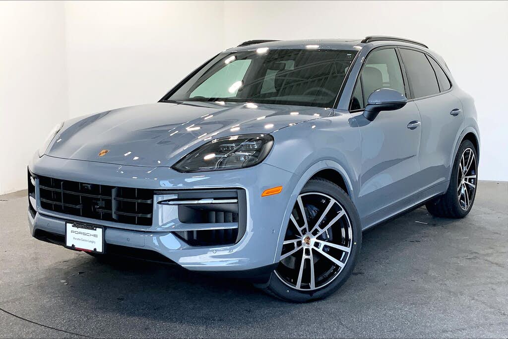 2025 Porsche Cayenne AWD