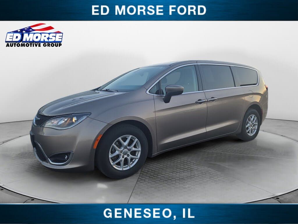 2017 Chrysler Pacifica Touring Plus FWD