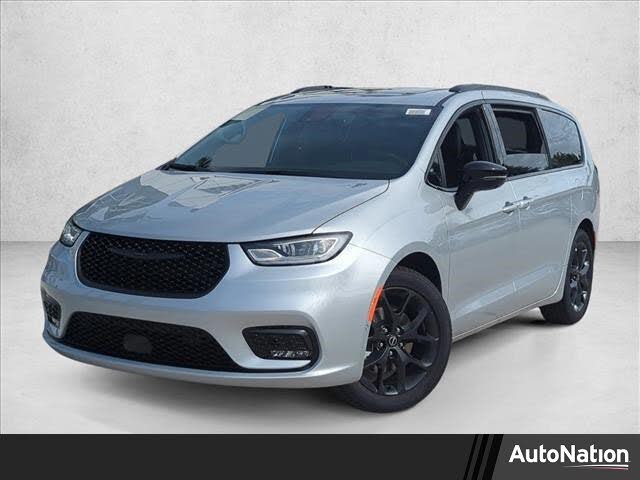 2026 Chrysler Pacifica Limited FWD