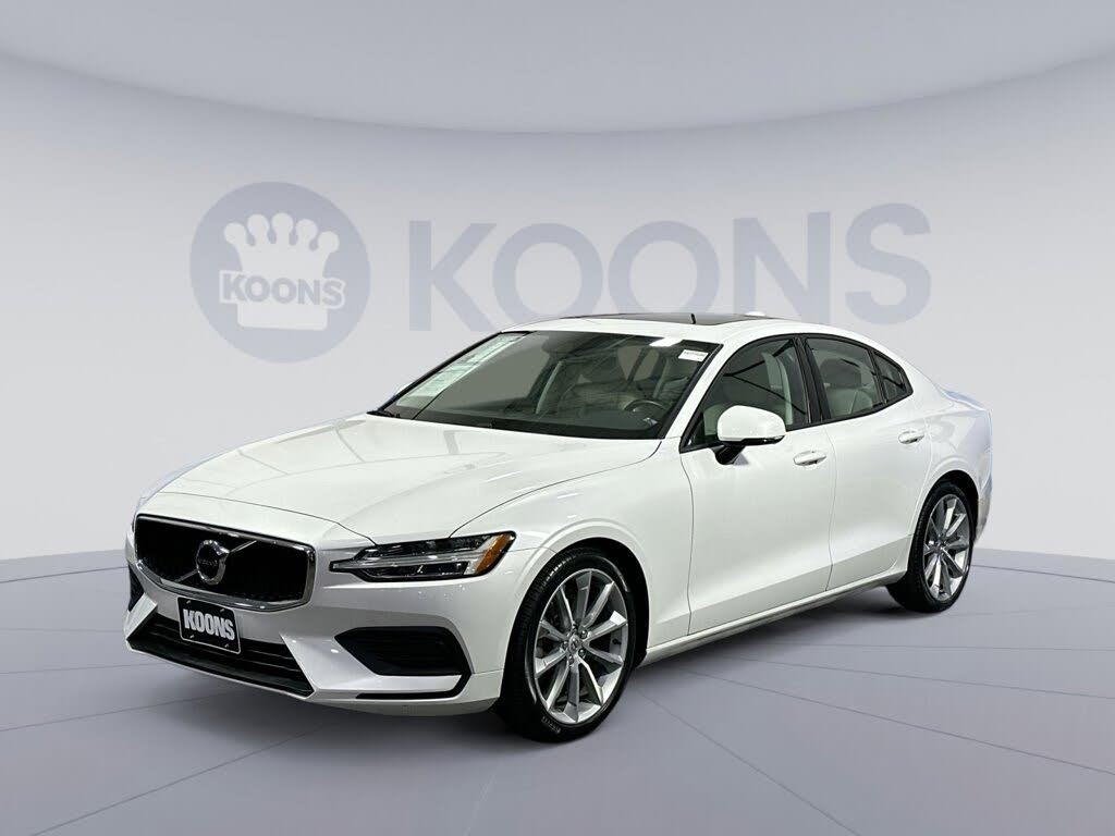 2020 Volvo S60 T6 Momentum AWD