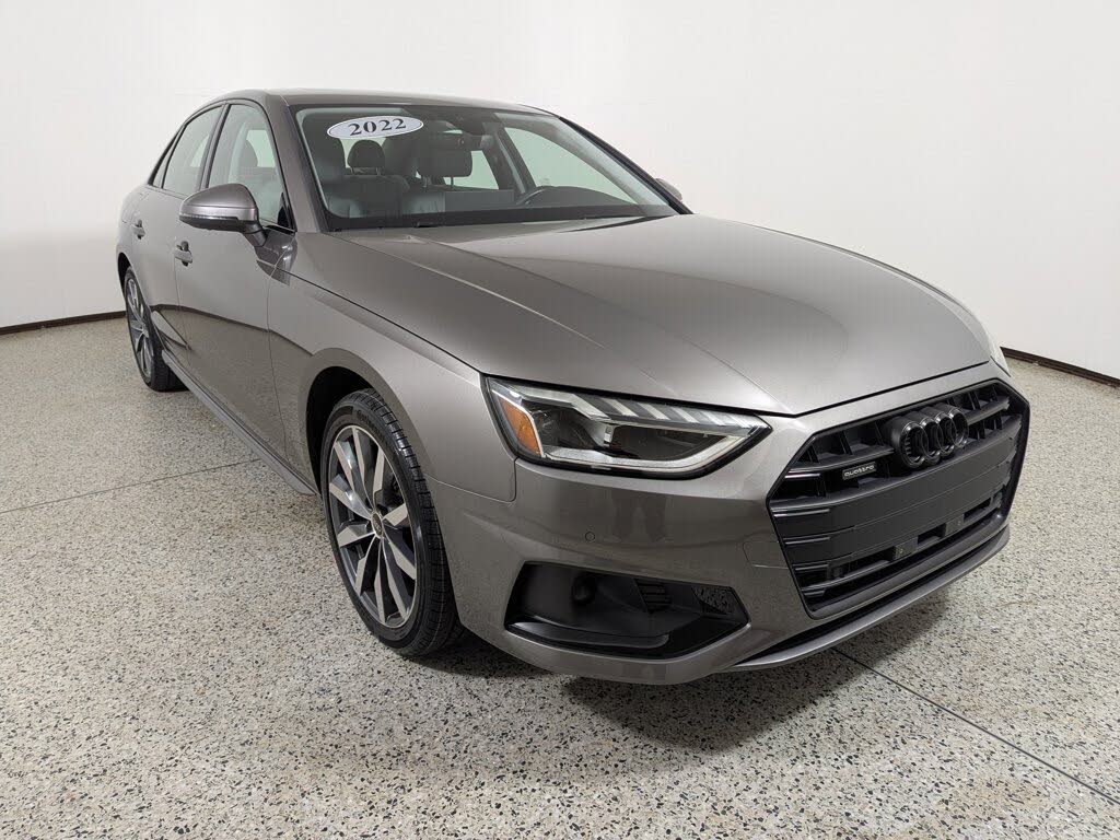 2022 Audi A4 quattro Premium Plus 40 TFSI AWD