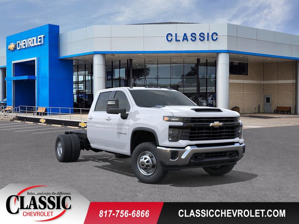 2025 Chevrolet Silverado 3500HD Chassis Work Truck Crew Cab RWD