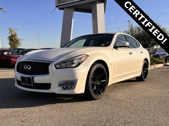 2019 INFINITI Q70 3.7 Luxe RWD