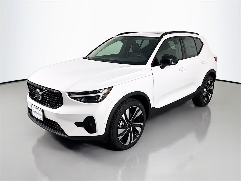 2026 Volvo XC40 B5 Ultra AWD