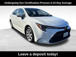 Toyota Corolla LE FWD