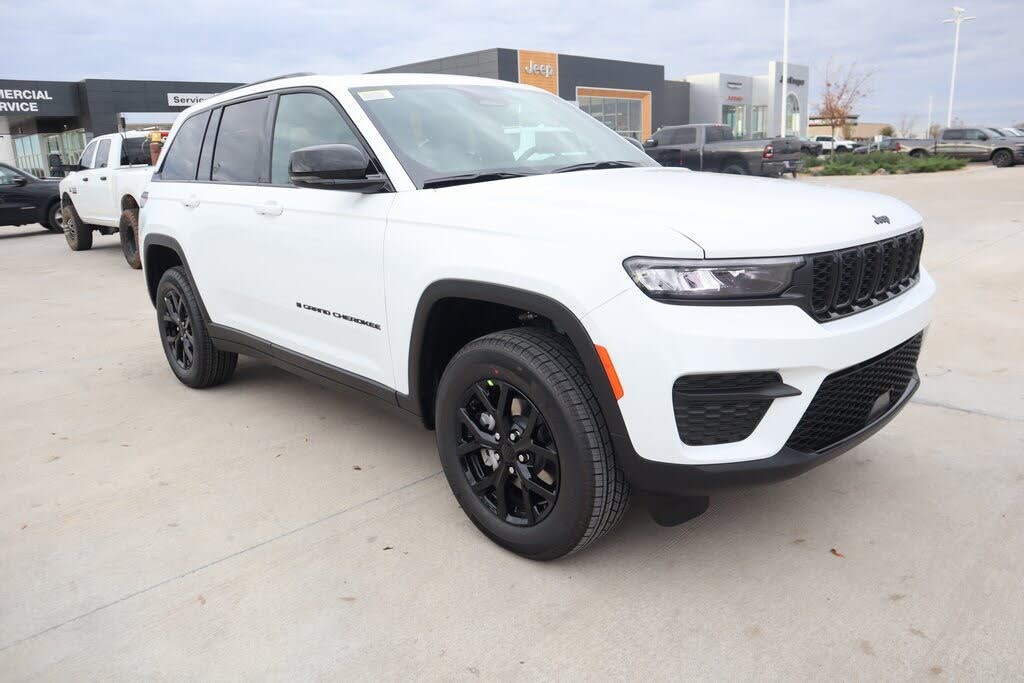 2025 Jeep Grand Cherokee Altitude X 4WD