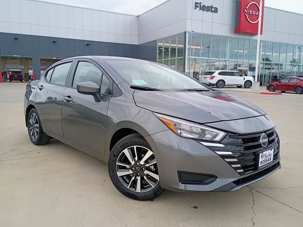 2025 Nissan Versa SV FWD