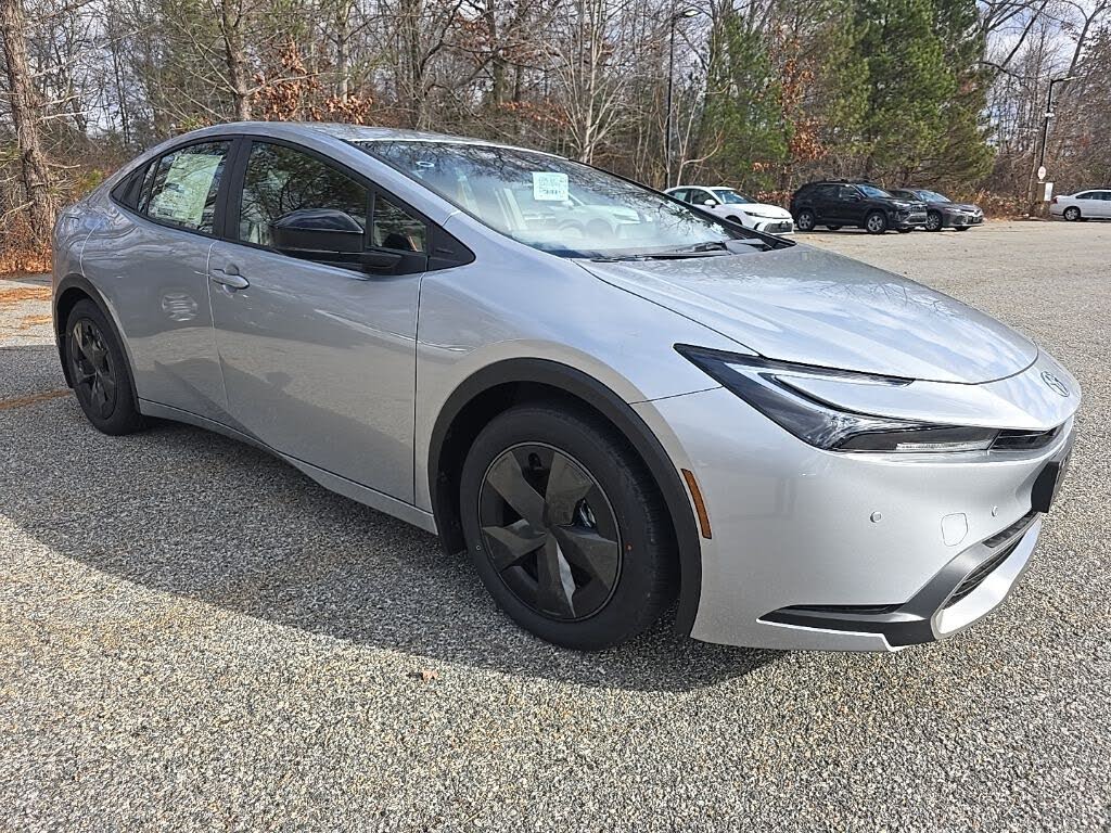 2026 Toyota Prius Plug-In Hybrid SE FWD