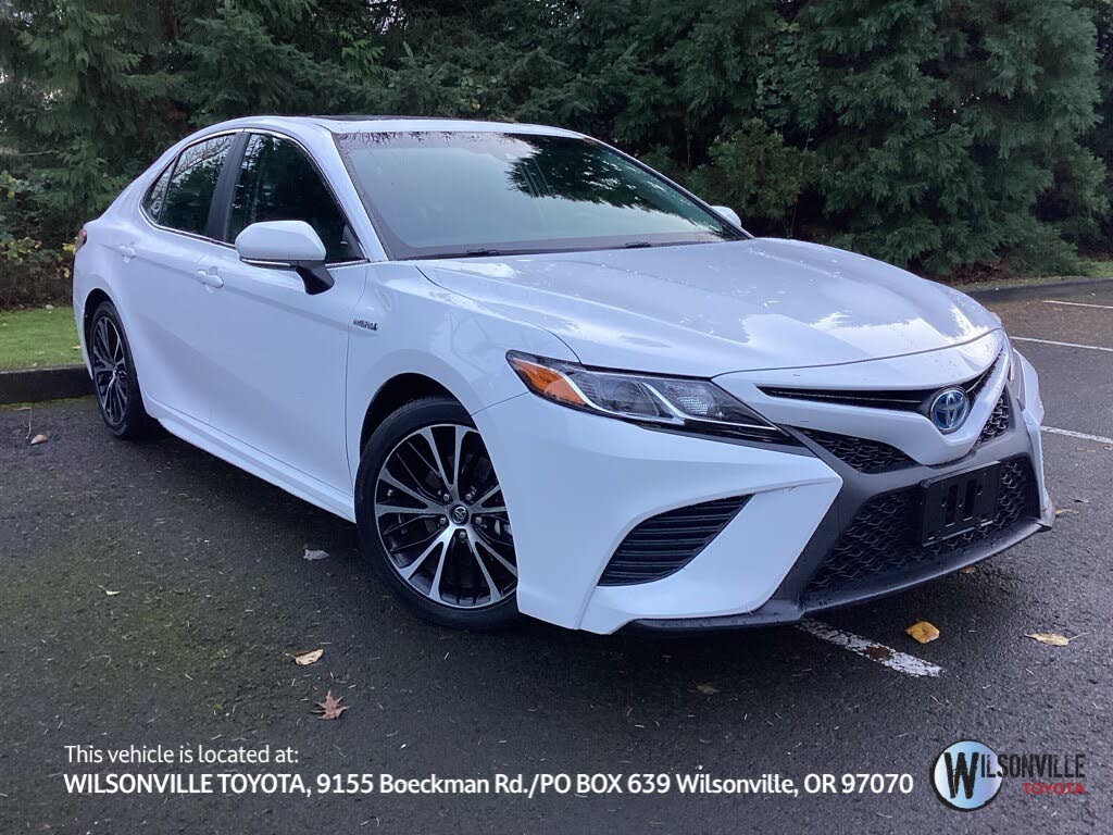 2018 Toyota Camry Hybrid SE FWD