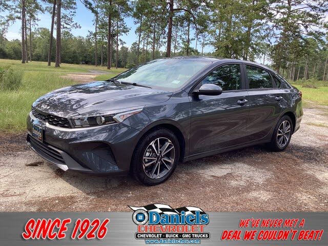 2023 Kia Forte LXS FWD