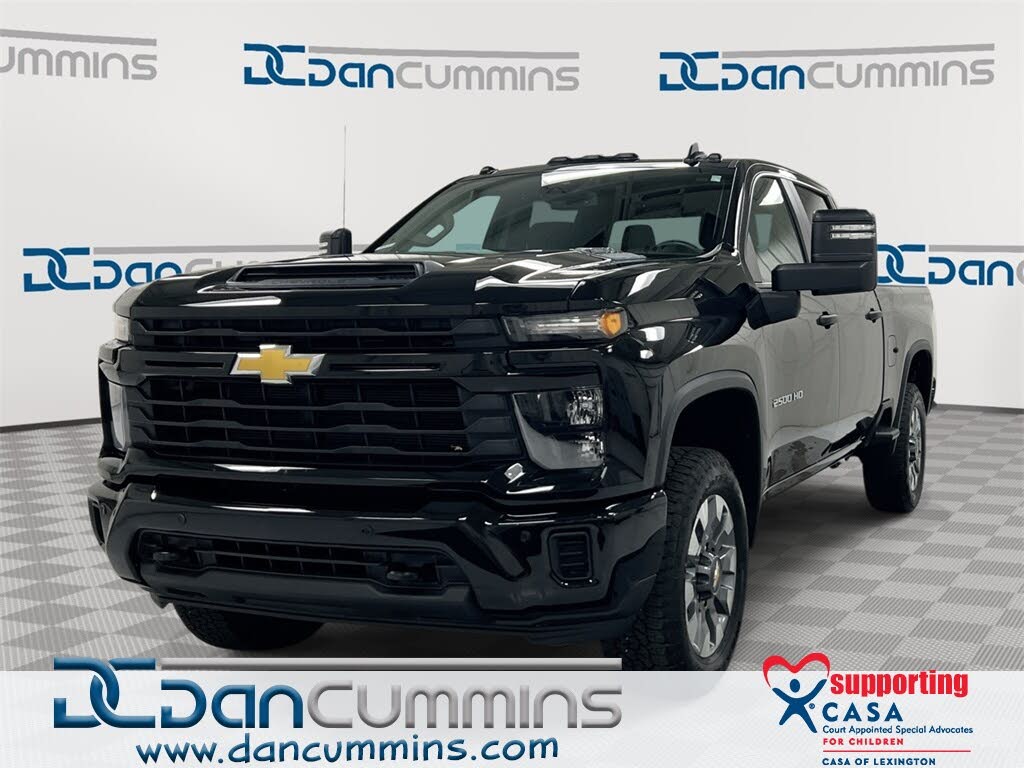 2025 Chevrolet Silverado 2500HD Custom Crew Cab 4WD