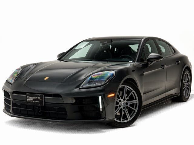 2025 Porsche Panamera 4 AWD