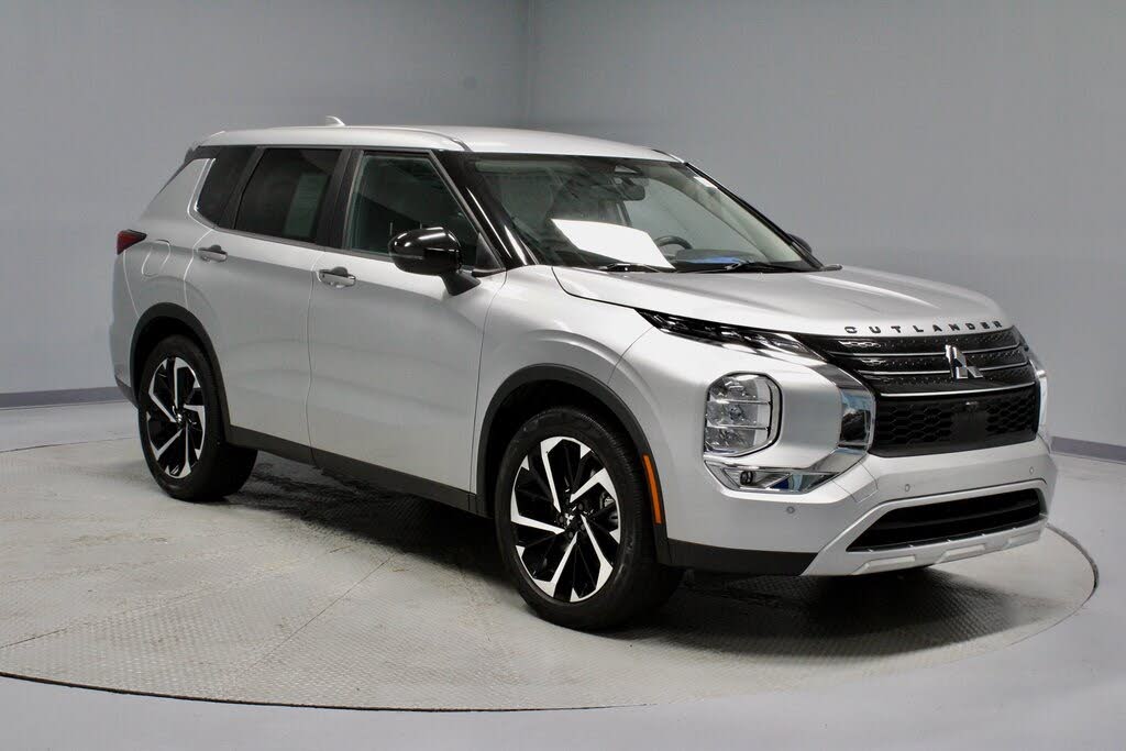 2022 Mitsubishi Outlander SE FWD