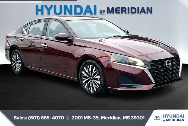 2023 Nissan Altima 2.5 SV FWD