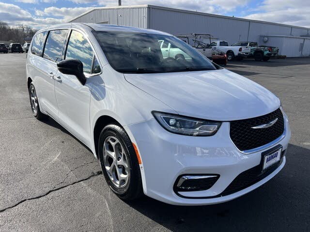 2024 Chrysler Pacifica Limited FWD