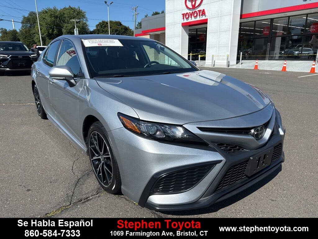 2024 Toyota Camry SE FWD