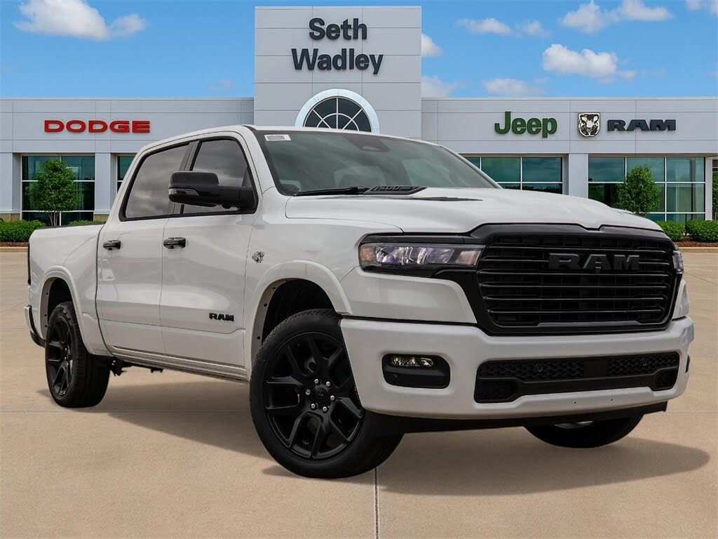 2026 RAM 1500 Laramie Crew Cab 4WD