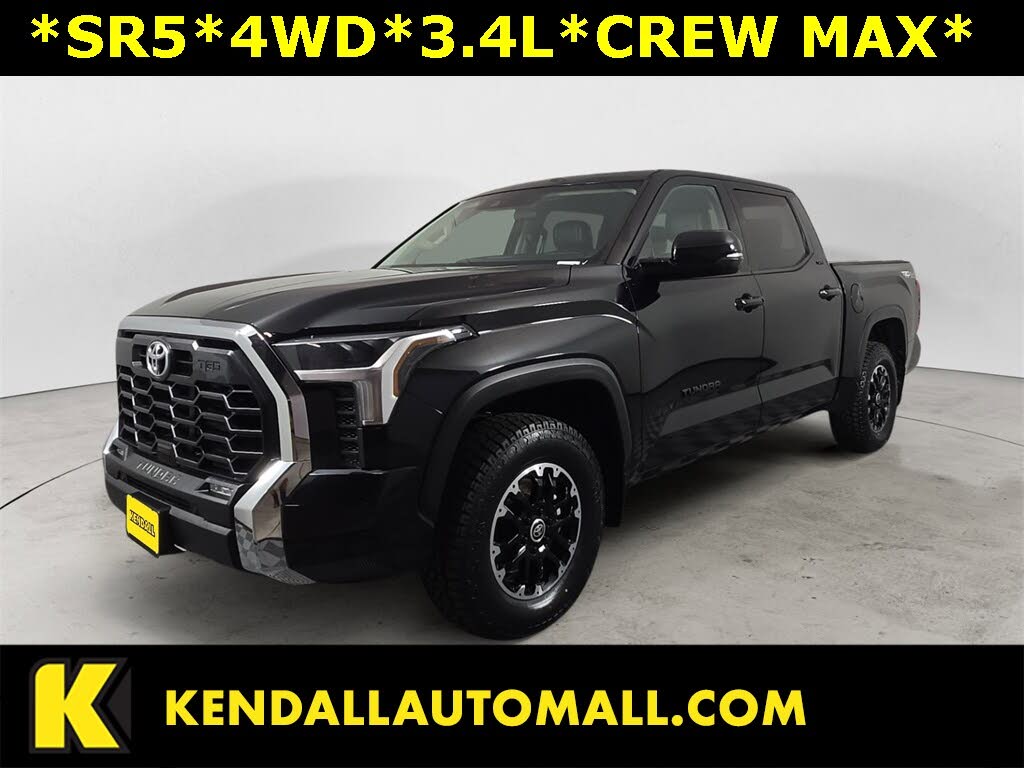 2022 Toyota Tundra SR5 CrewMax Cab 4WD