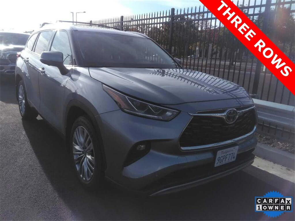2023 Toyota Highlander Platinum FWD