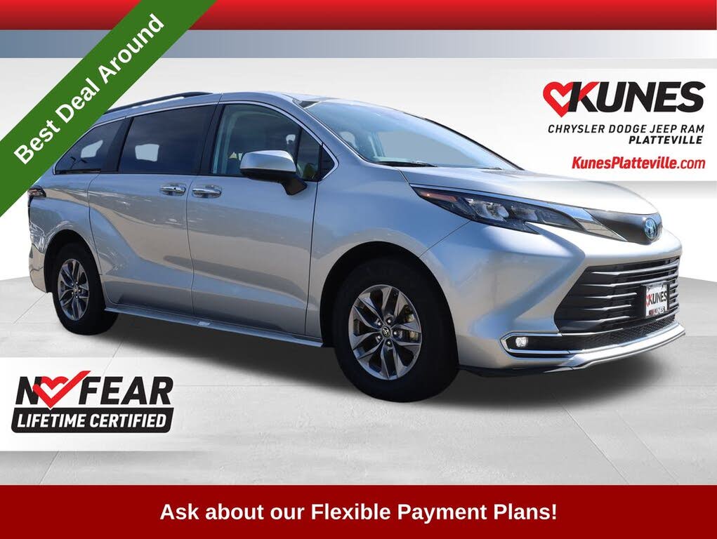 2024 Toyota Sienna XLE 7-Passenger FWD