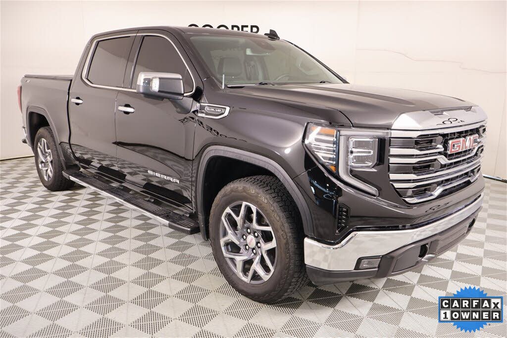 2025 GMC Sierra 1500 SLT Crew Cab 4WD