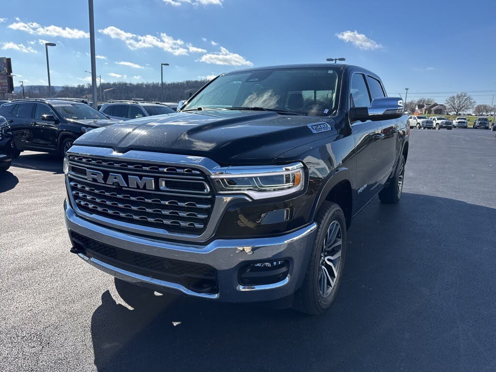2025 RAM 1500 Limited Crew Cab 4WD