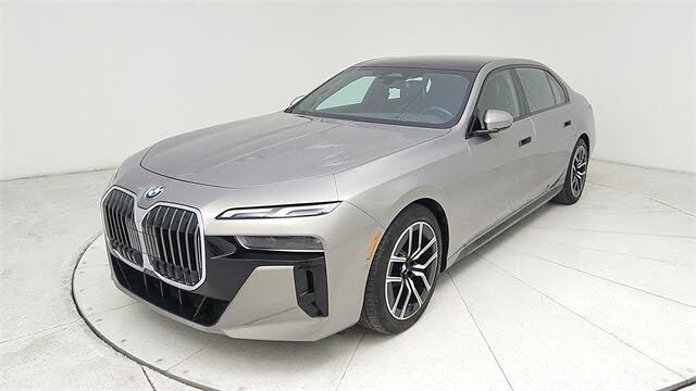 2024 BMW 7 Series 740i RWD