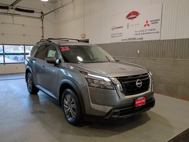 2025 Nissan Pathfinder SV 4WD