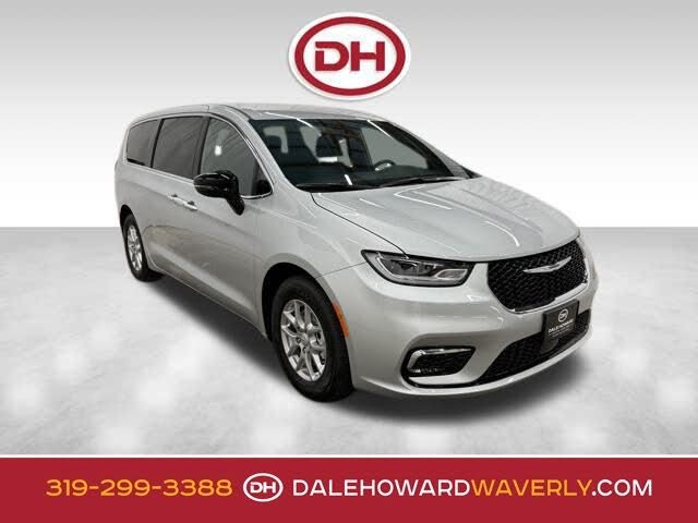 2026 Chrysler Pacifica Select FWD