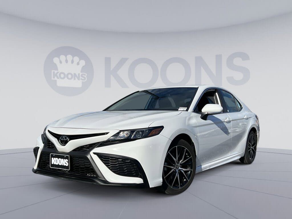 2022 Toyota Camry SE FWD