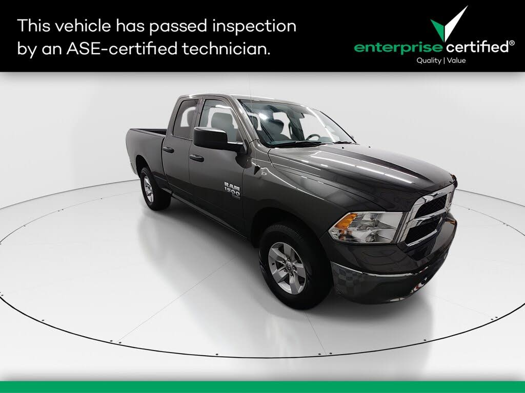 2024 RAM 1500 Classic SLT Quad Cab 4WD