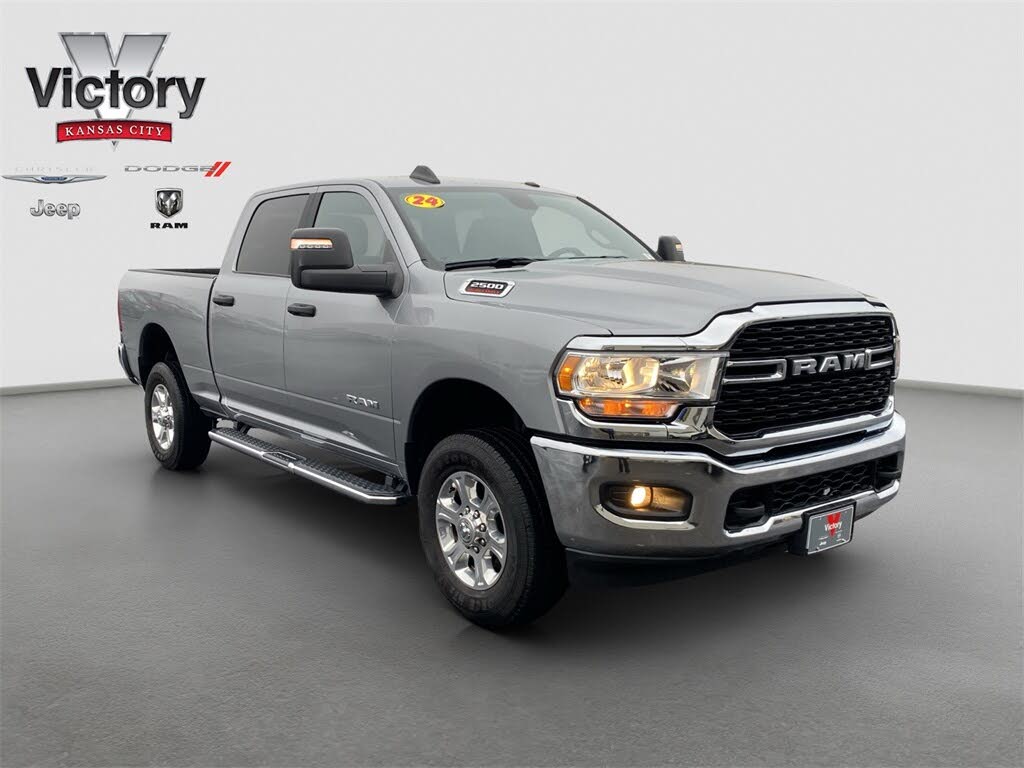 2024 RAM 2500 Big Horn Crew Cab 4WD