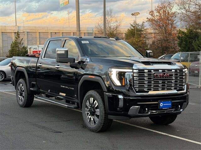 2026 GMC Sierra 2500HD Denali Crew Cab 4WD