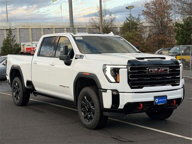 2026 GMC Sierra 2500HD AT4 Crew Cab 4WD