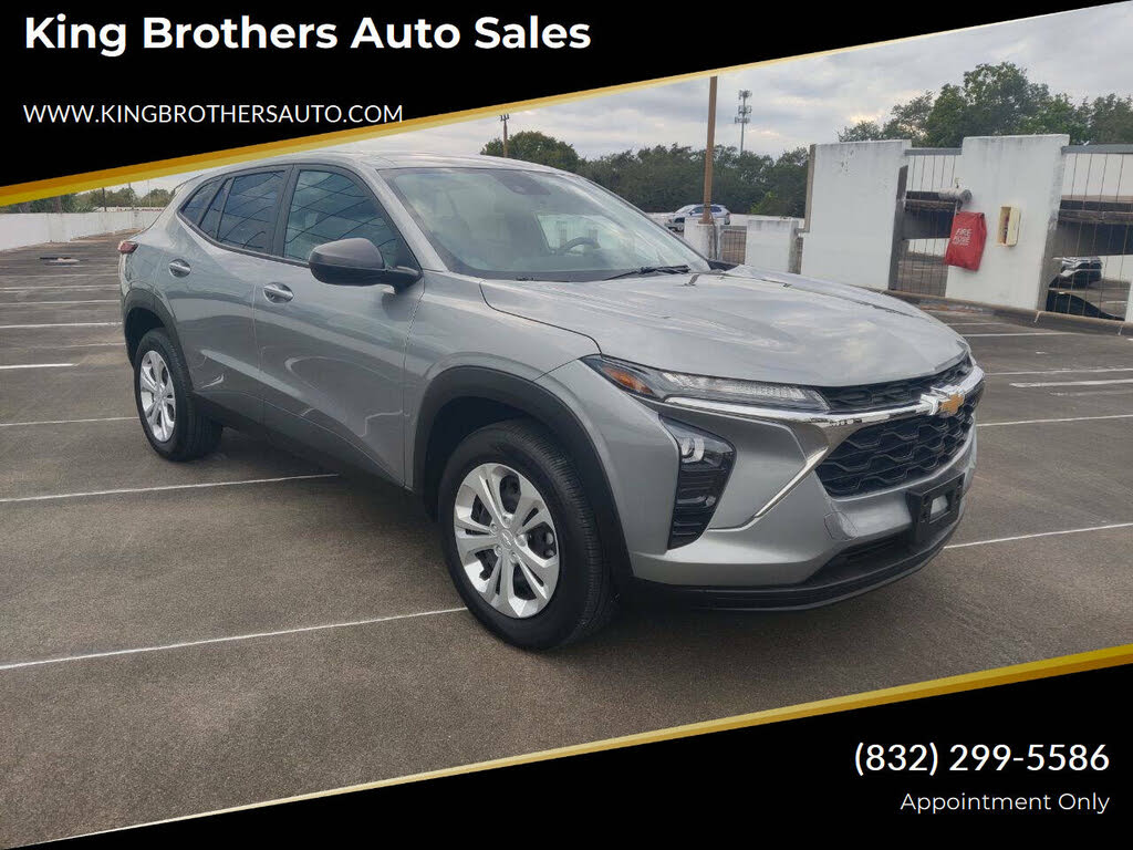 2025 Chevrolet Trax LS FWD