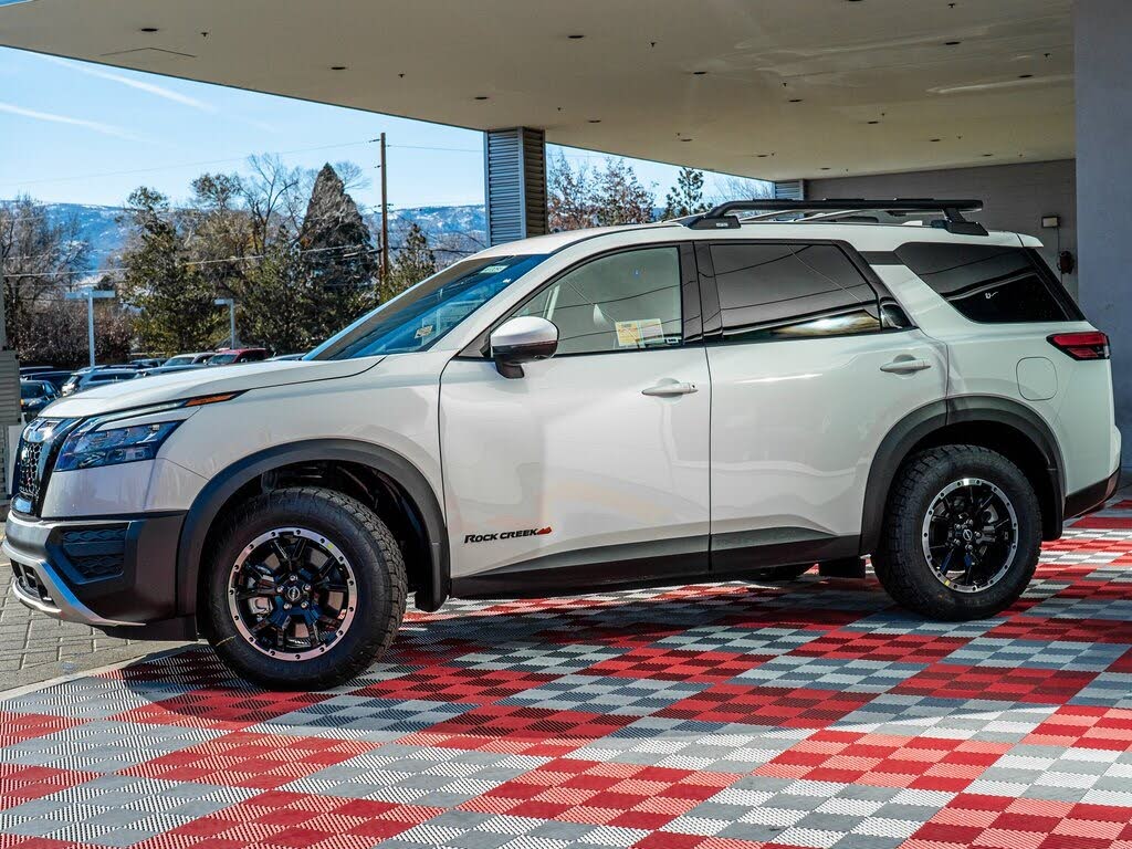 2025 Nissan Pathfinder Rock Creek 4WD