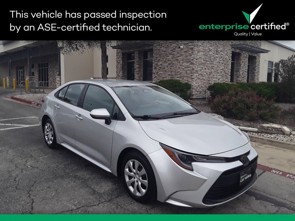 2025 Toyota Corolla LE FWD