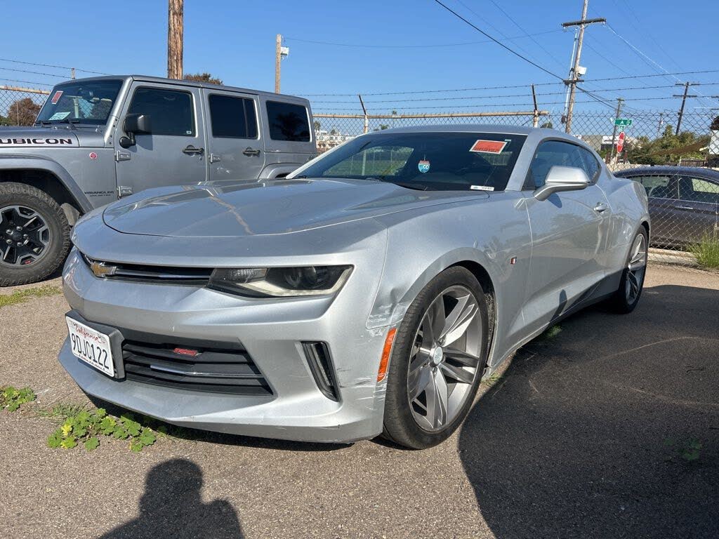 2018 Chevrolet Camaro 1LT Coupe RWD