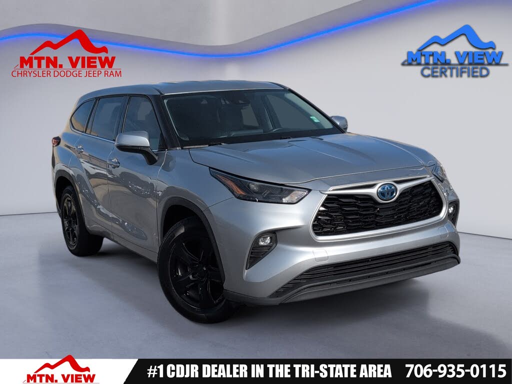 2022 Toyota Highlander Hybrid LE FWD