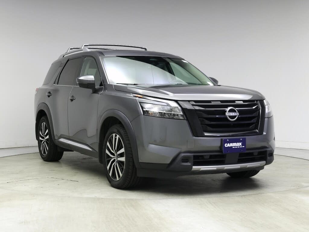 2023 Nissan Pathfinder Platinum FWD