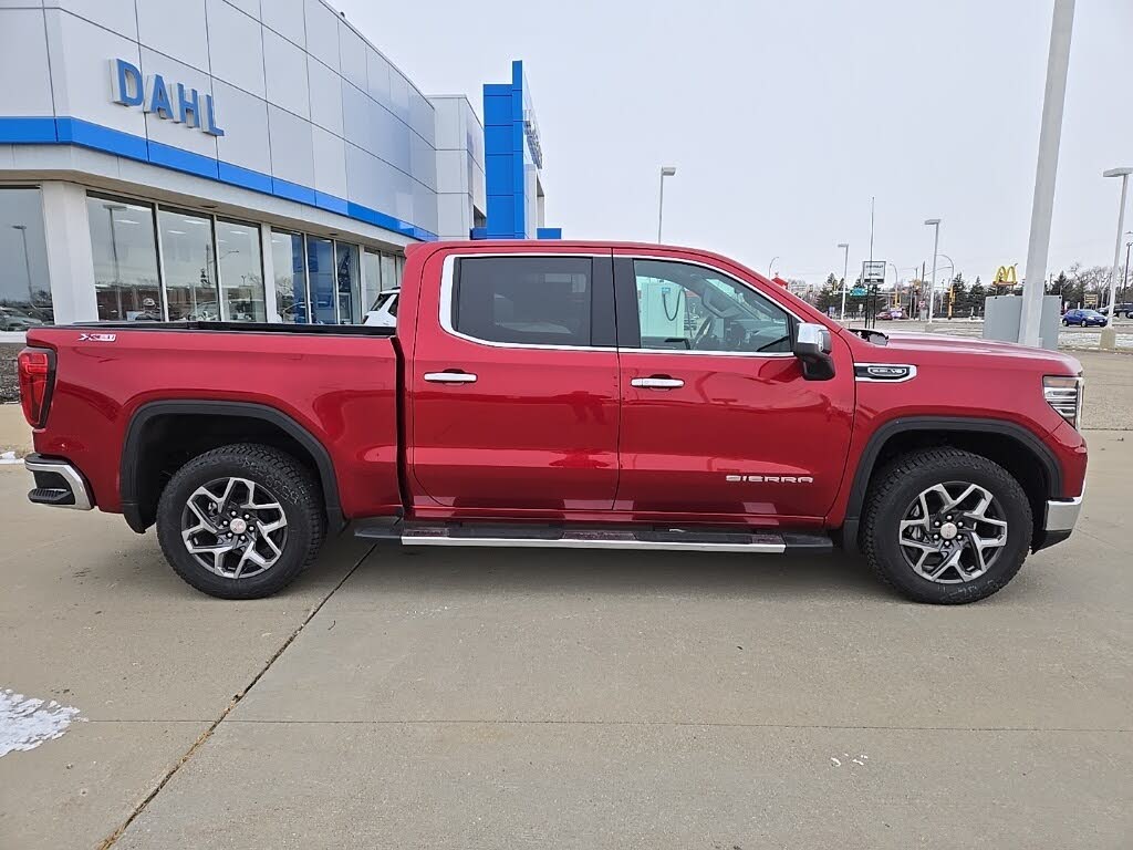 2026 GMC Sierra 1500 SLT Crew Cab 4WD