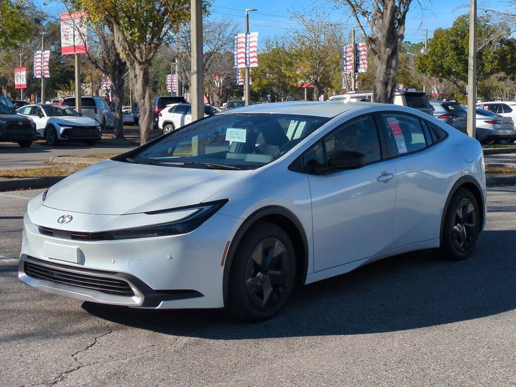 2026 Toyota Prius Plug-In Hybrid SE FWD