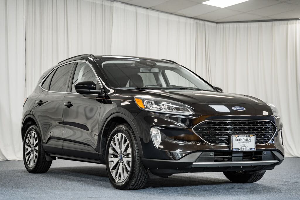2022 Ford Escape Titanium AWD