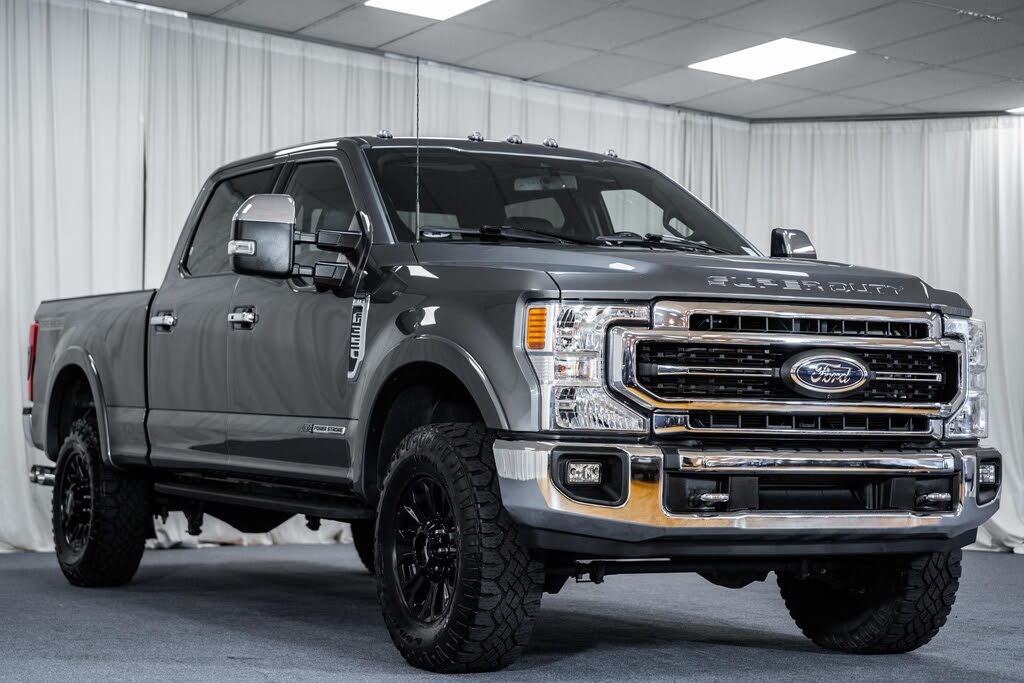 2022 Ford F-350 Super Duty Lariat Crew Cab 4WD