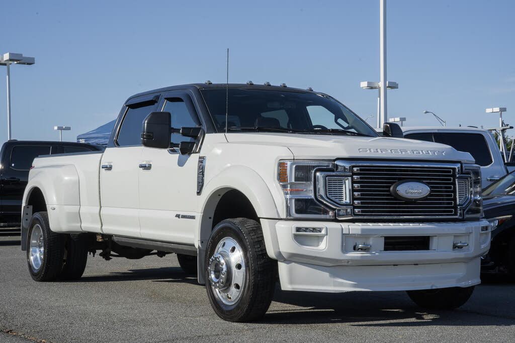 2022 Ford F-450 Super Duty Platinum Crew Cab LB DRW 4WD