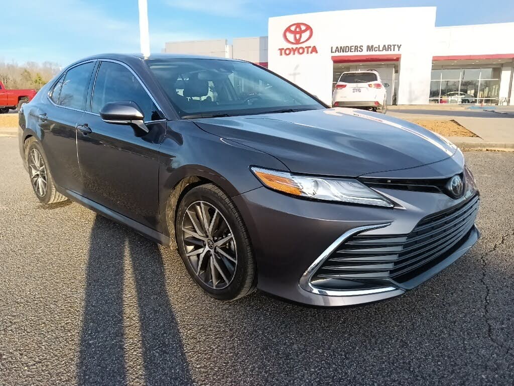 2024 Toyota Camry XLE FWD