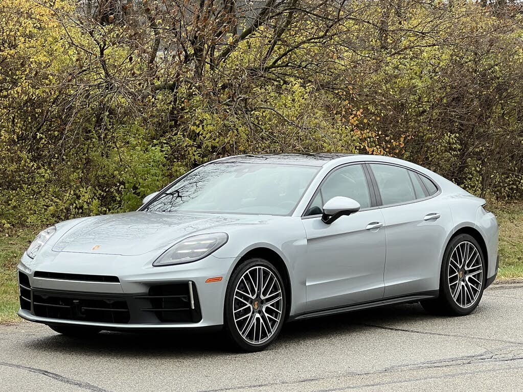 2025 Porsche Panamera 4 AWD