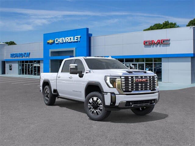 2026 GMC Sierra 3500HD Denali Crew Cab 4WD