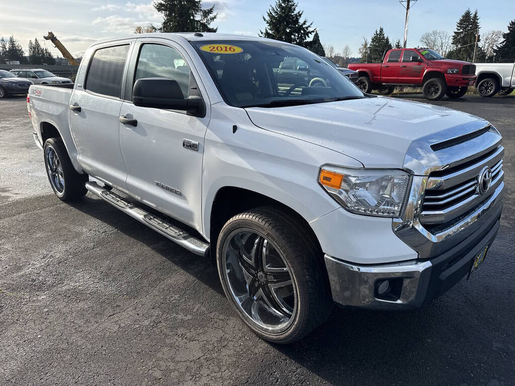 2016 Toyota Tundra SR5 CrewMax 5.7L 4WD