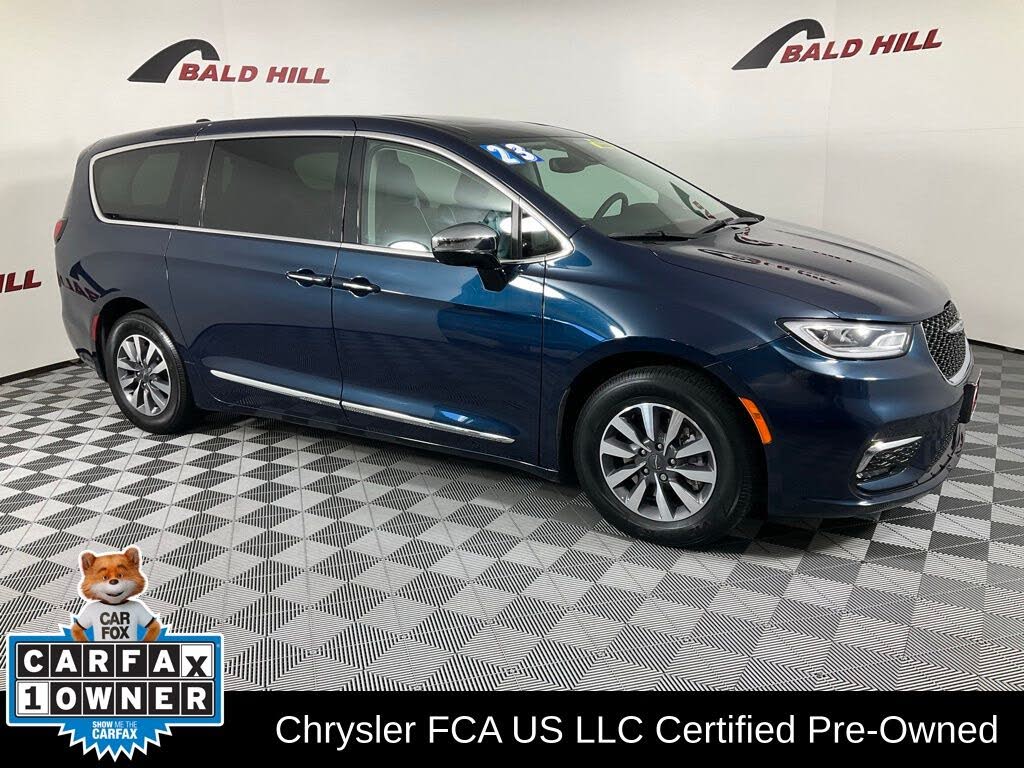 2023 Chrysler Pacifica Hybrid Limited FWD